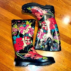 Sakroots ladies floral black rain boots size 7